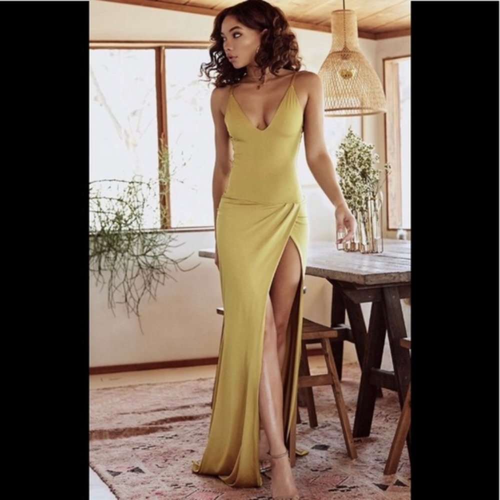 Lurelly Calla Gown- NWOT dress size 6